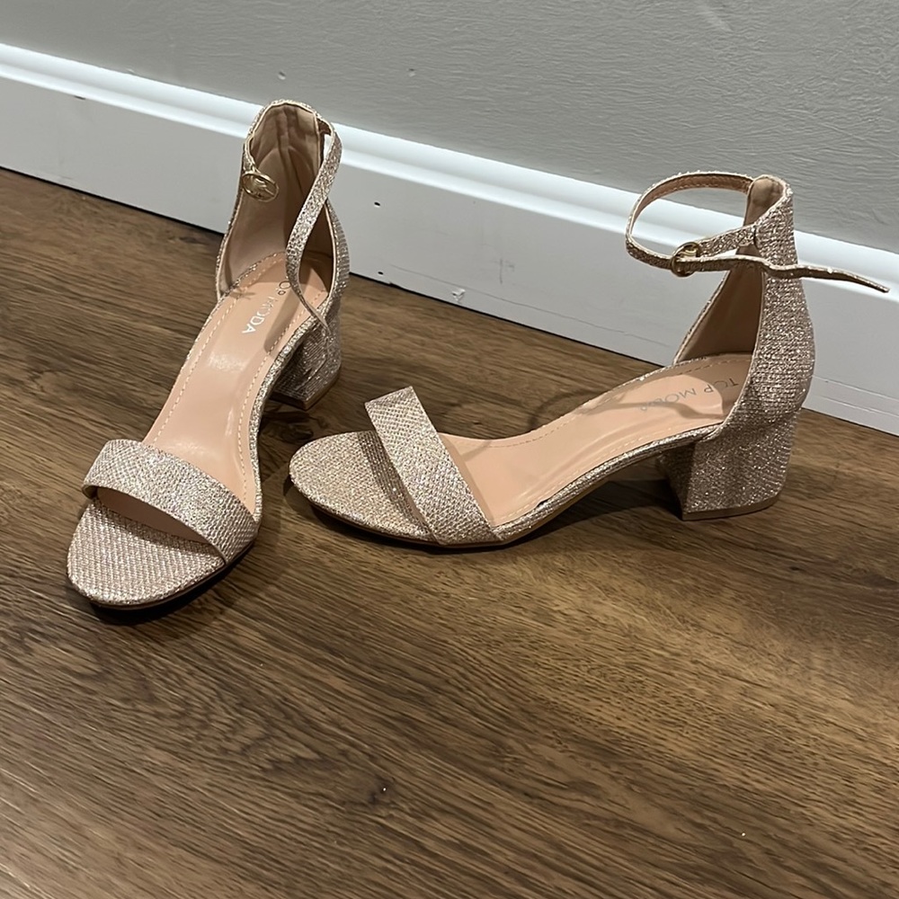 Gold sparkle open toed heels